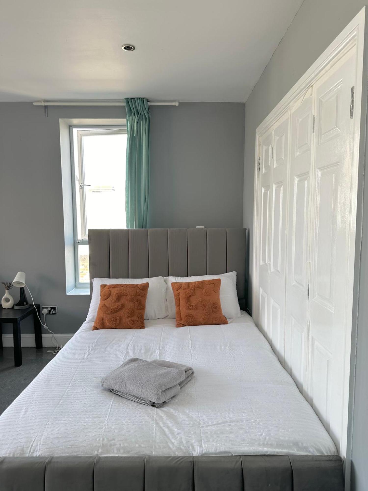 Luxury Private Room In Central Лондон Екстер'єр фото