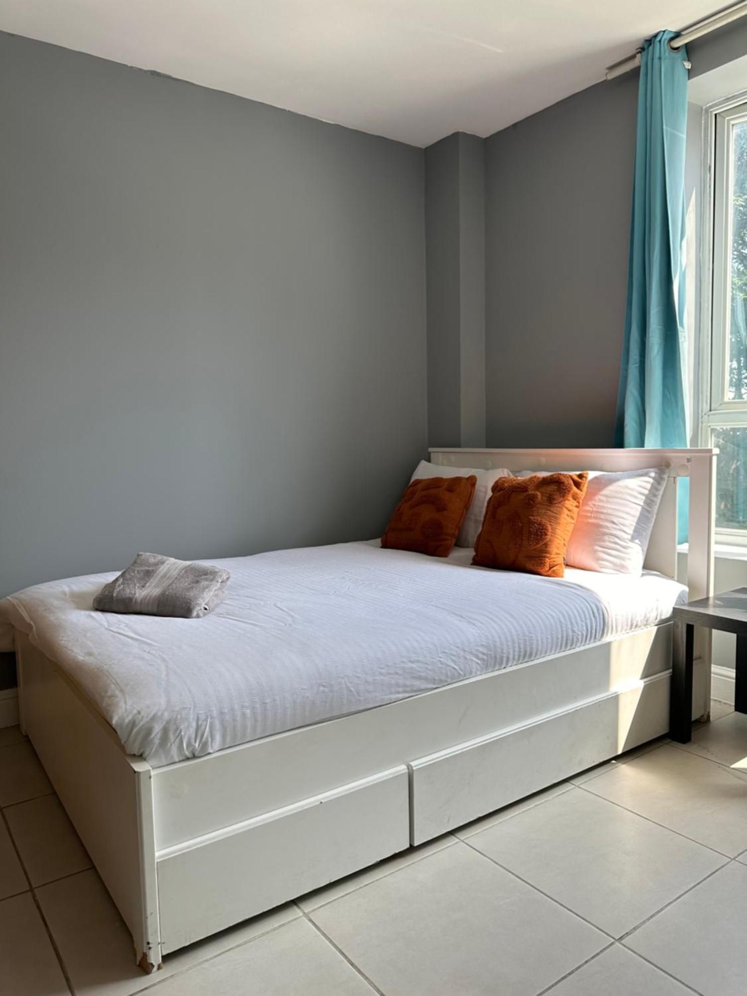 Luxury Private Room In Central Лондон Екстер'єр фото