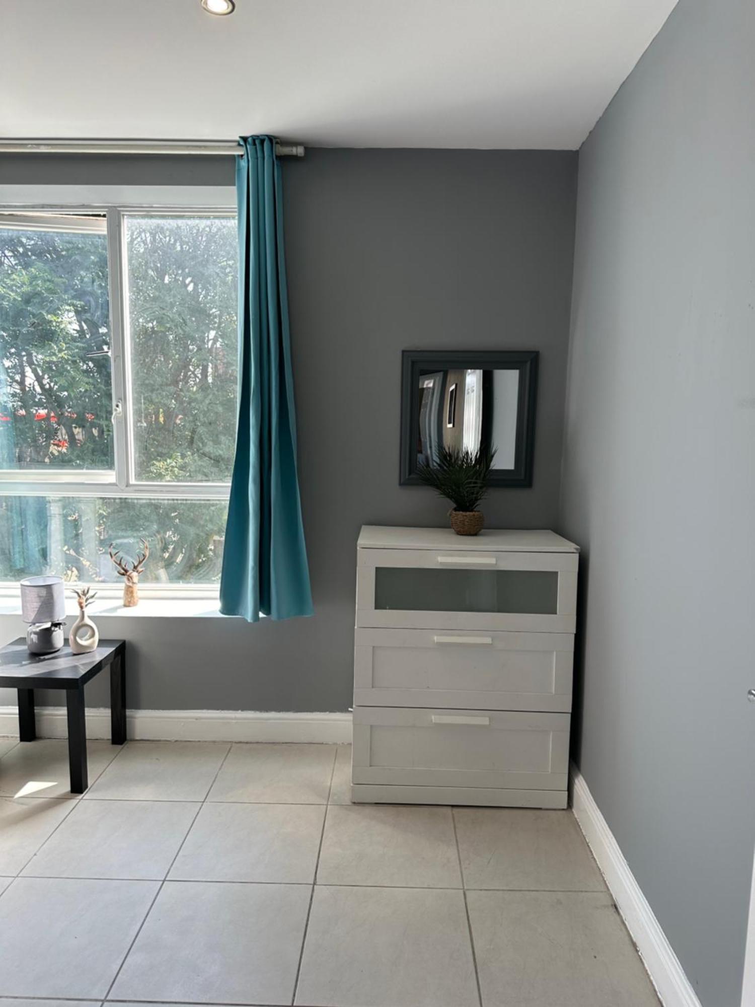 Luxury Private Room In Central Лондон Екстер'єр фото
