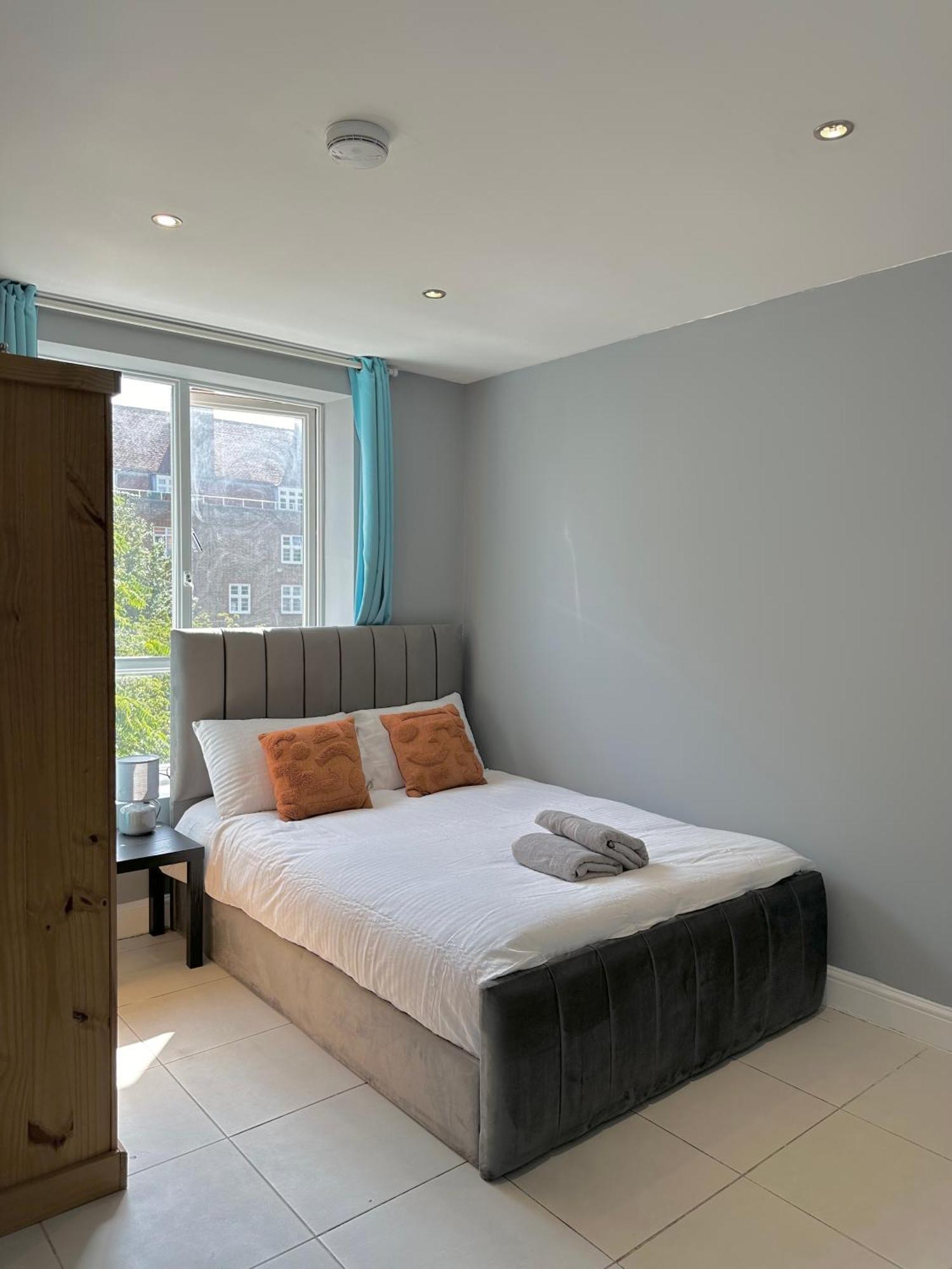 Luxury Private Room In Central Лондон Екстер'єр фото