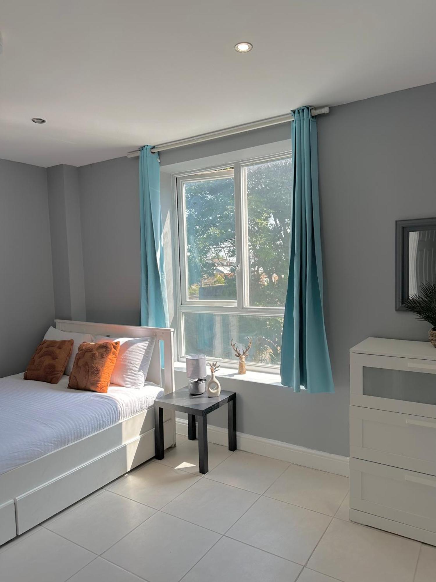 Luxury Private Room In Central Лондон Екстер'єр фото