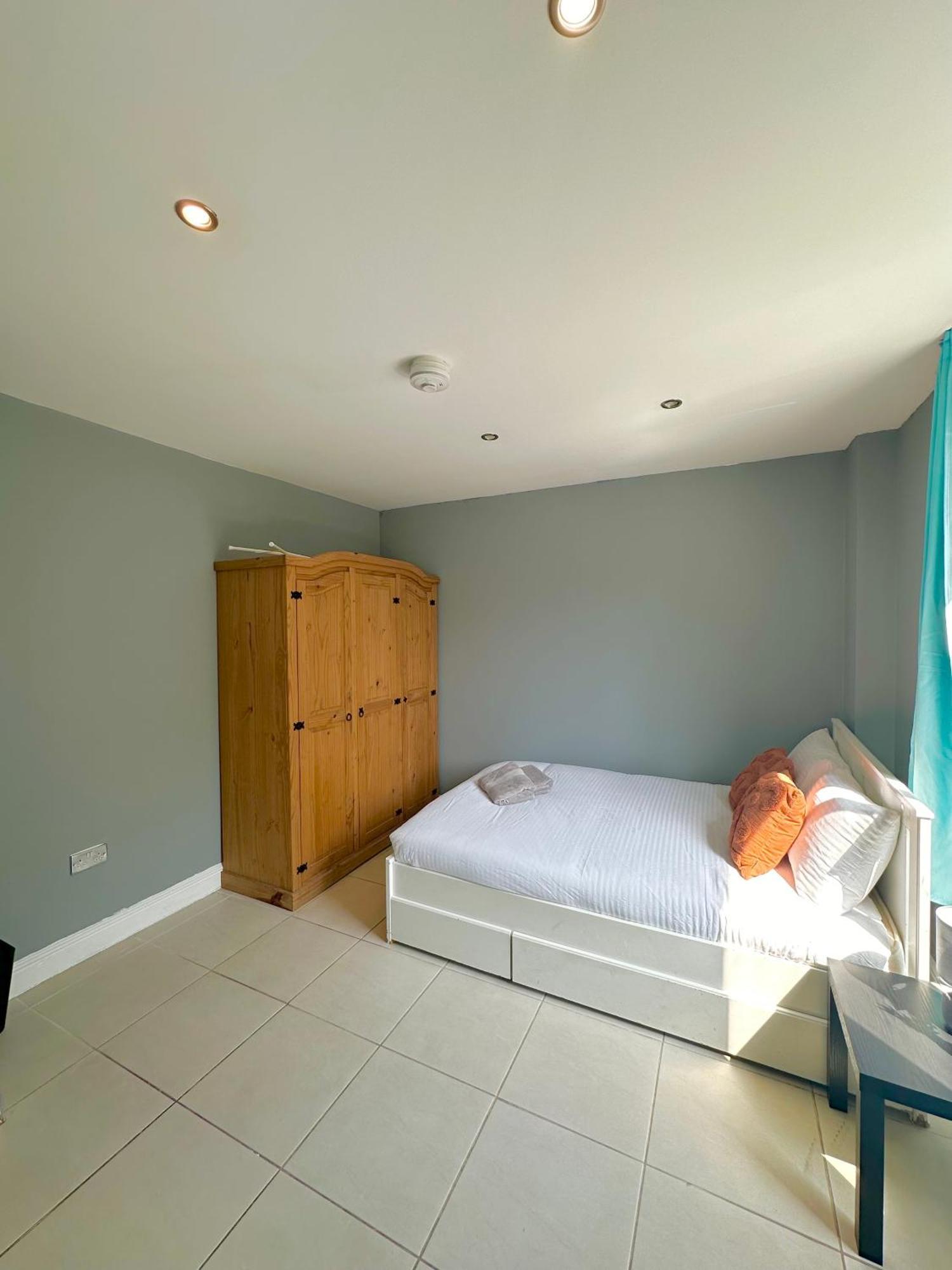 Luxury Private Room In Central Лондон Екстер'єр фото