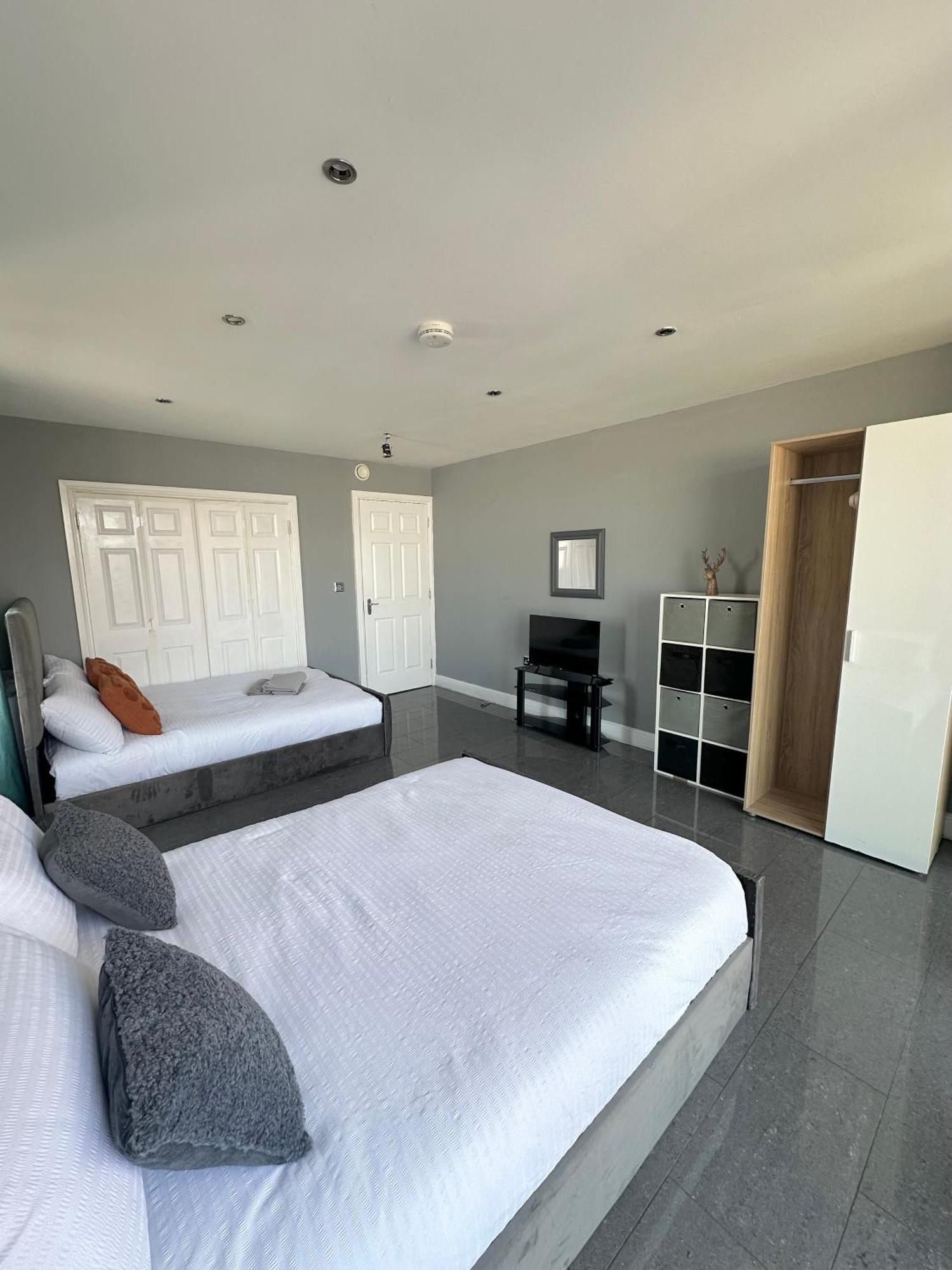 Luxury Private Room In Central Лондон Екстер'єр фото